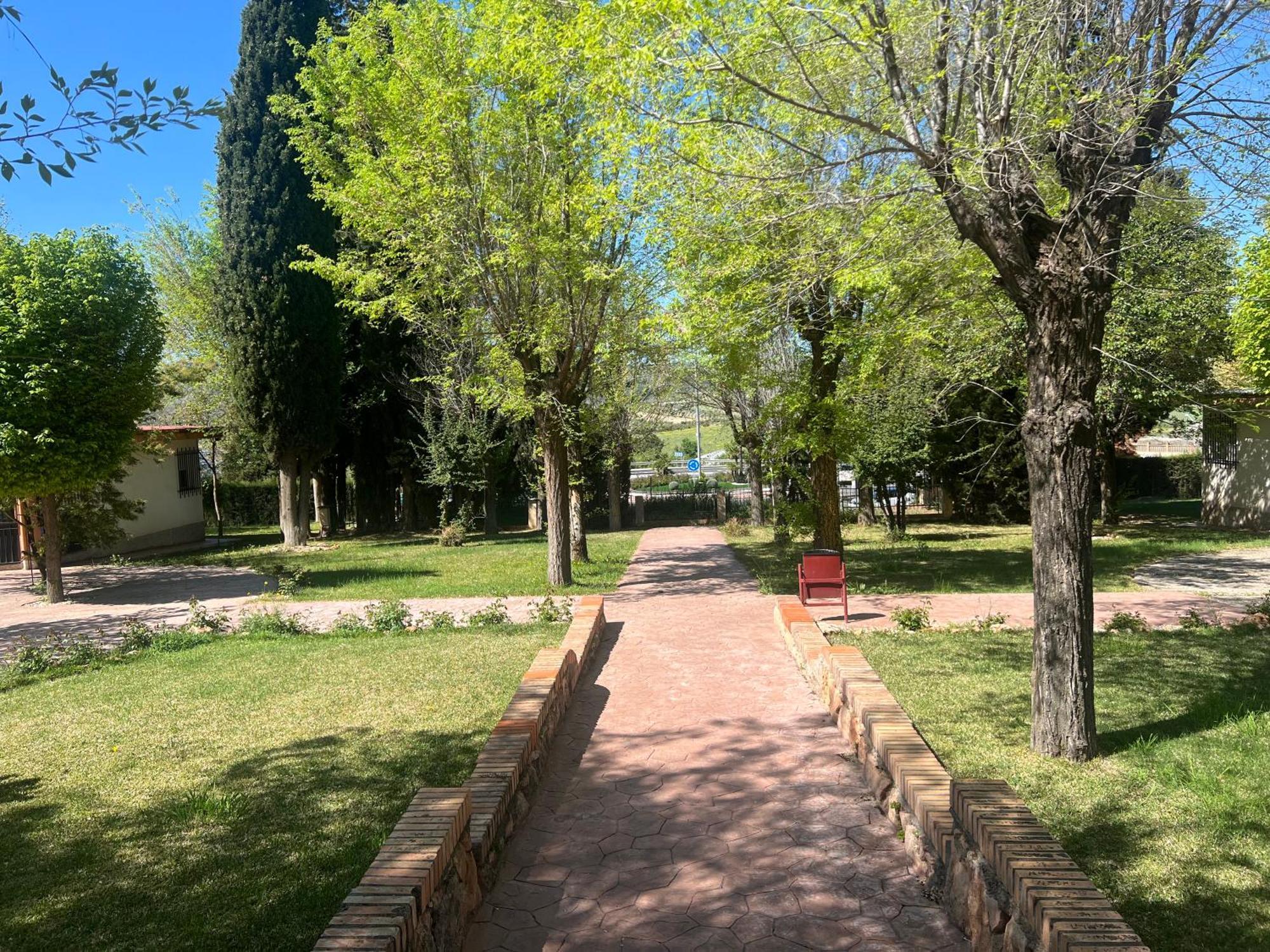 Bungalow Padul El Mamut Bagian luar foto